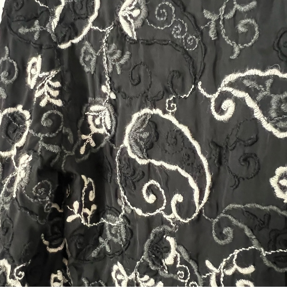 Fully Embroidered Georg Roth Button Down Shirt - Picture 8 of 10